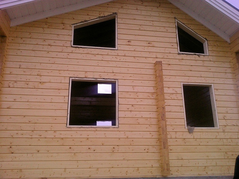 Установка пластиковых окон и дверей в деревянном доме